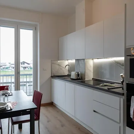 Elegant Biella, Near Hospital ! Διαμέρισμα *